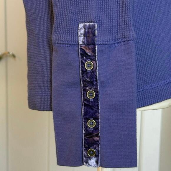 Sundance Catalog Long Sleeve Purple “Crewneck Thermal Tee”  Size M - Picture 4 of 7